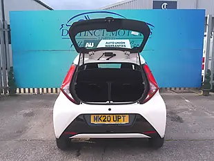 Used 2020 Toyota Aygo X-Play White - Interior and Exterior details 17