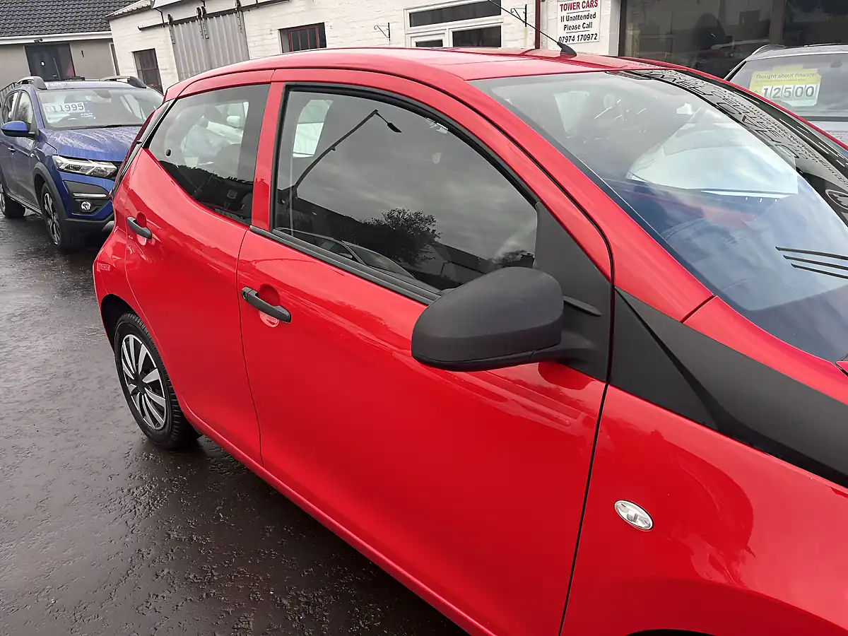Used 2020 Toyota Aygo X Red - Interior and Exterior details 6