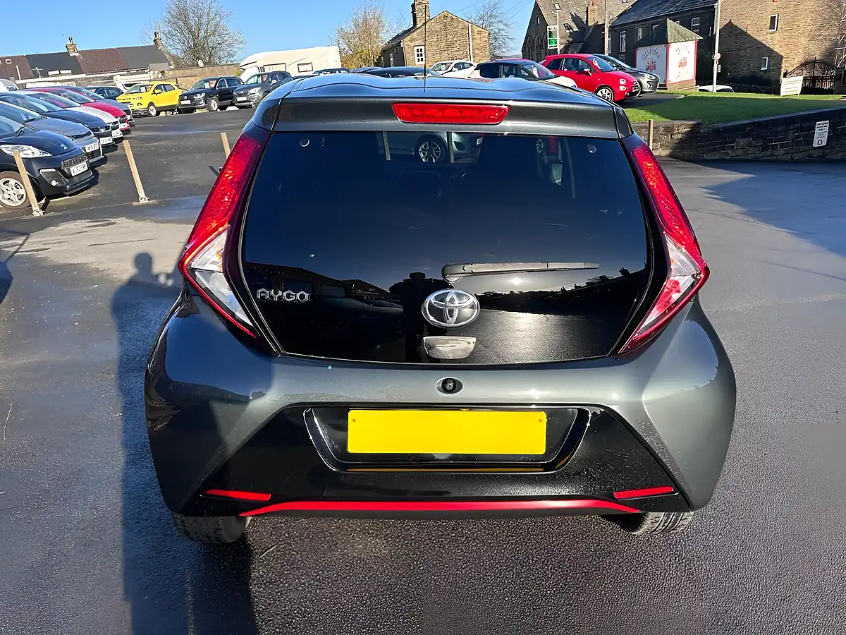 Used 2020 Toyota Aygo X-Trend Grey - Interior and Exterior details 7