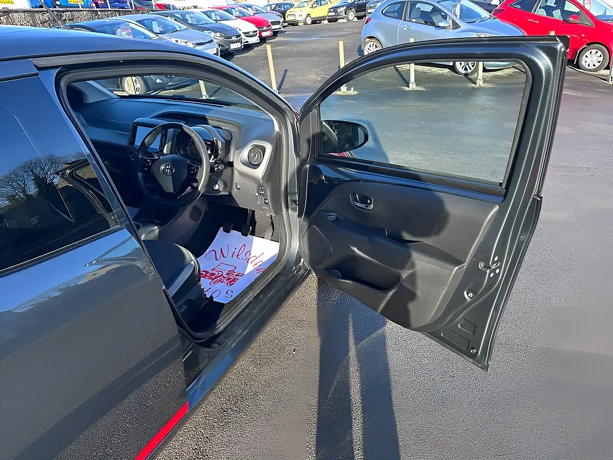 Used 2020 Toyota Aygo X-Trend Grey - Interior and Exterior details 9