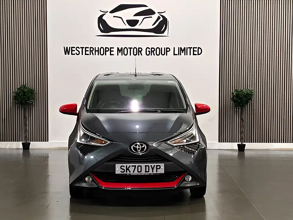 Used 2020 Toyota Aygo X-Trend Grey - Interior and Exterior details 8
