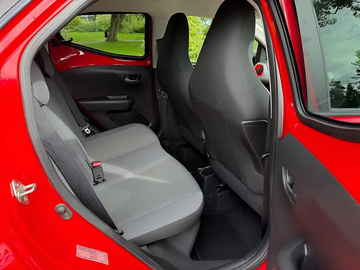 Used 2020 Toyota Aygo X-Trend Red - Interior and Exterior details 11