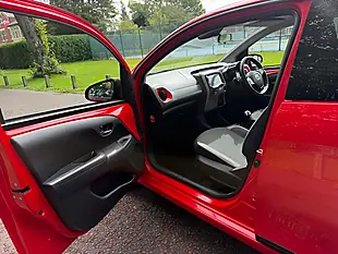 Used 2020 Toyota Aygo X-Trend Red - Interior and Exterior details 13