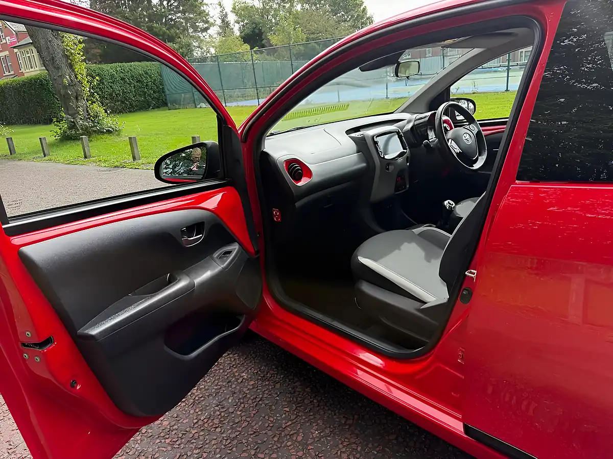 Used 2020 Toyota Aygo X-Trend Red - Interior and Exterior details 13