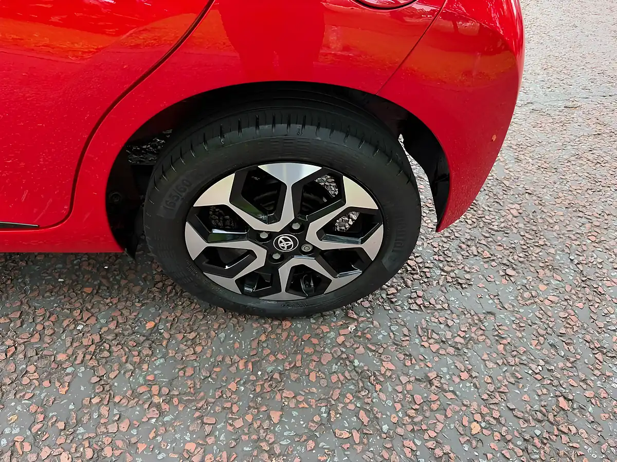 Used 2020 Toyota Aygo X-Trend Red - Interior and Exterior details 16