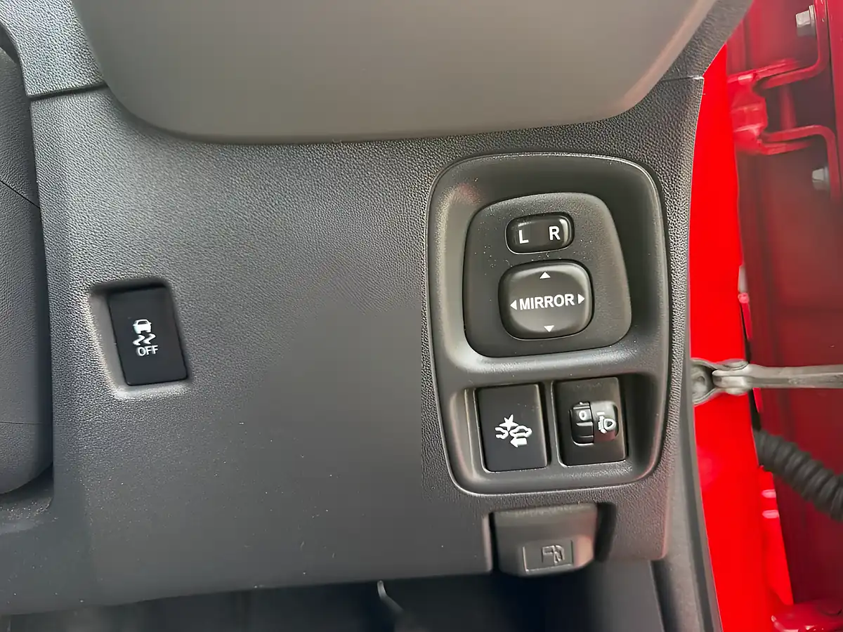 Used 2020 Toyota Aygo X-Trend Red - Interior and Exterior details 20