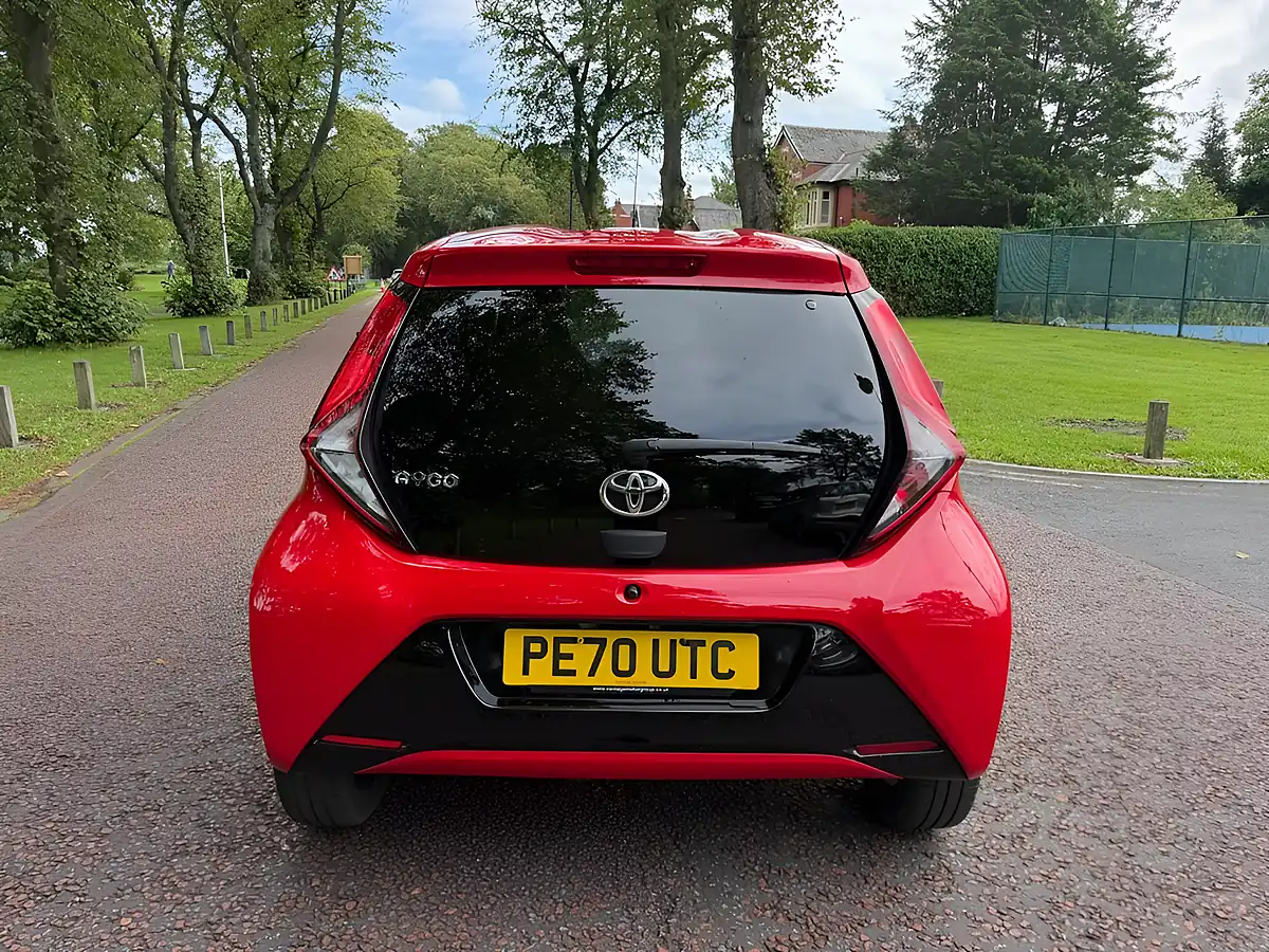 Used 2020 Toyota Aygo X-Trend Red - Interior and Exterior details 4