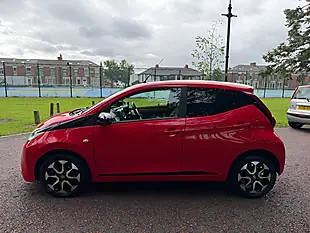 Used 2020 Toyota Aygo X-Trend Red - Interior and Exterior details 6