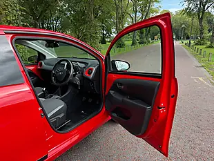 Used 2020 Toyota Aygo X-Trend Red - Interior and Exterior details 9