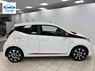 Used 2020 Toyota Aygo X-Trend White - Interior and Exterior details 10