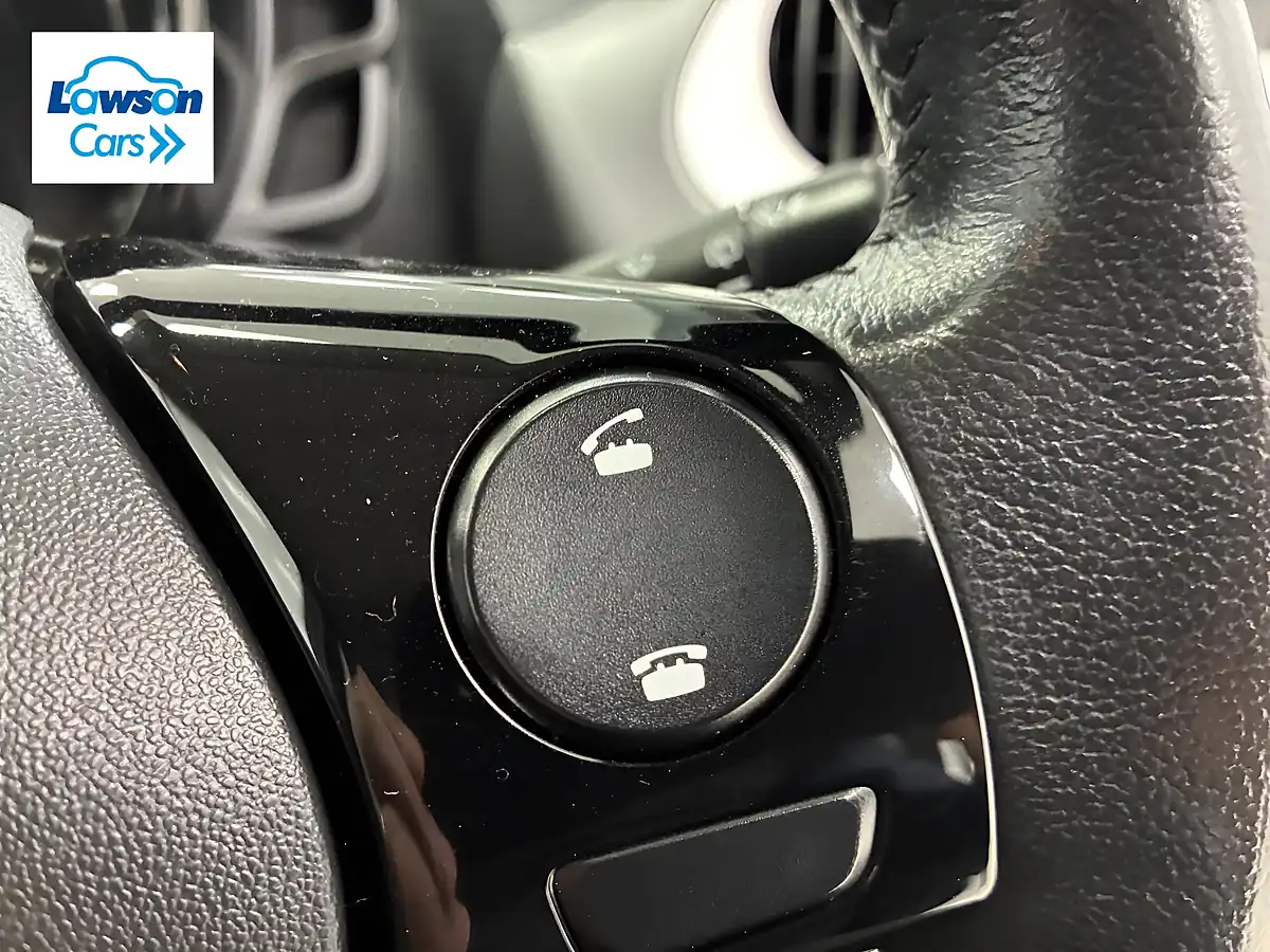 Used 2020 Toyota Aygo X-Trend White - Interior and Exterior details 16