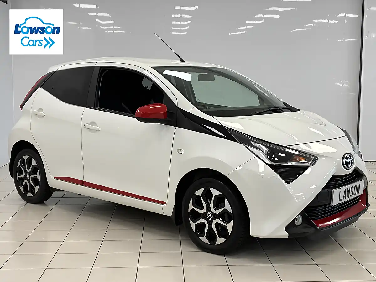 Used 2020 Toyota Aygo X-Trend White - Interior and Exterior details 3