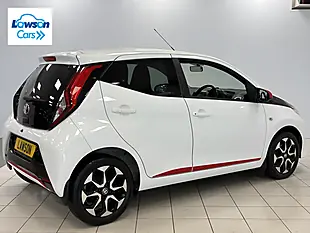 Used 2020 Toyota Aygo X-Trend White - Interior and Exterior details 6