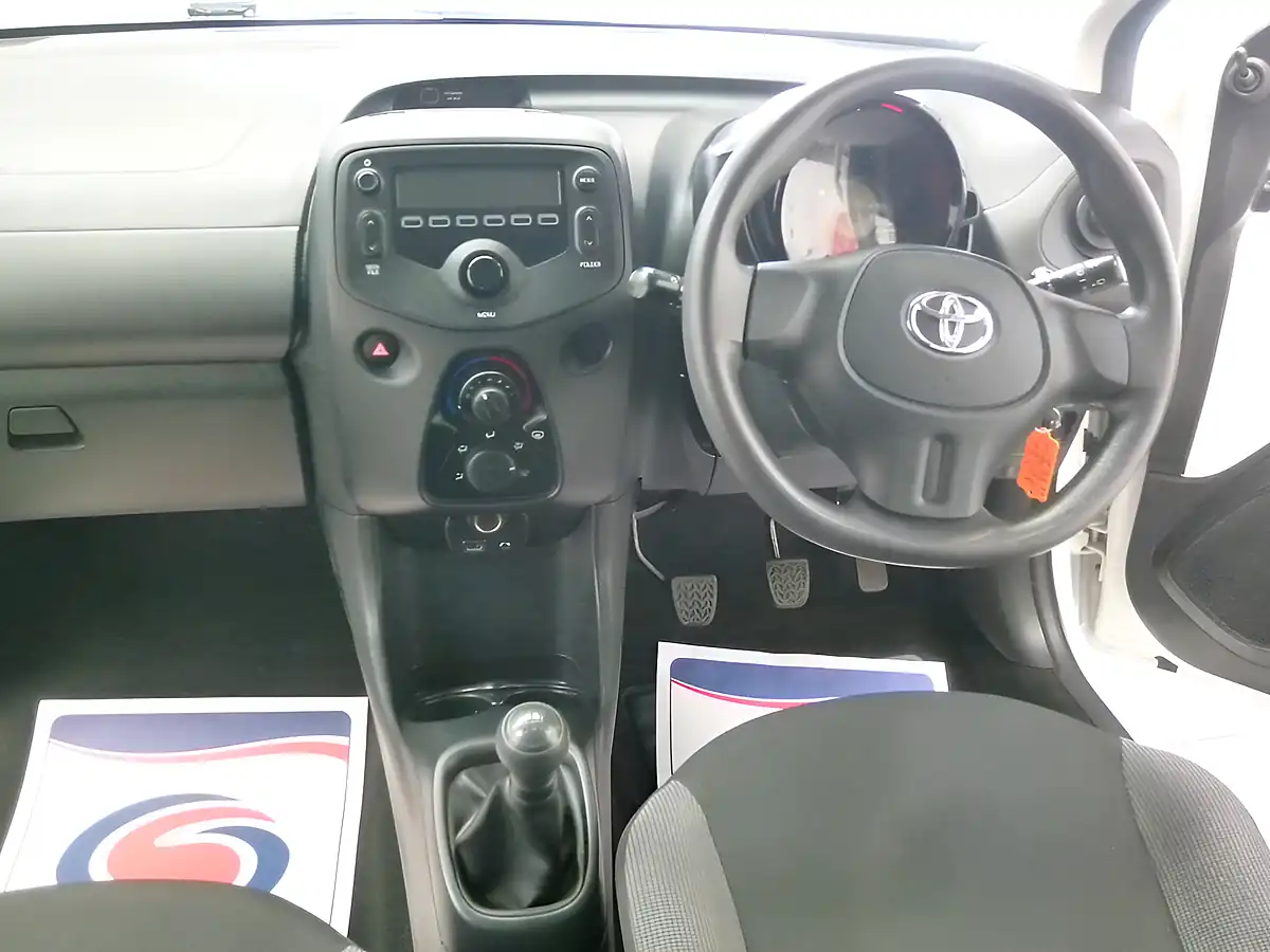 Used 2020 Toyota Aygo X White - Interior and Exterior details 15