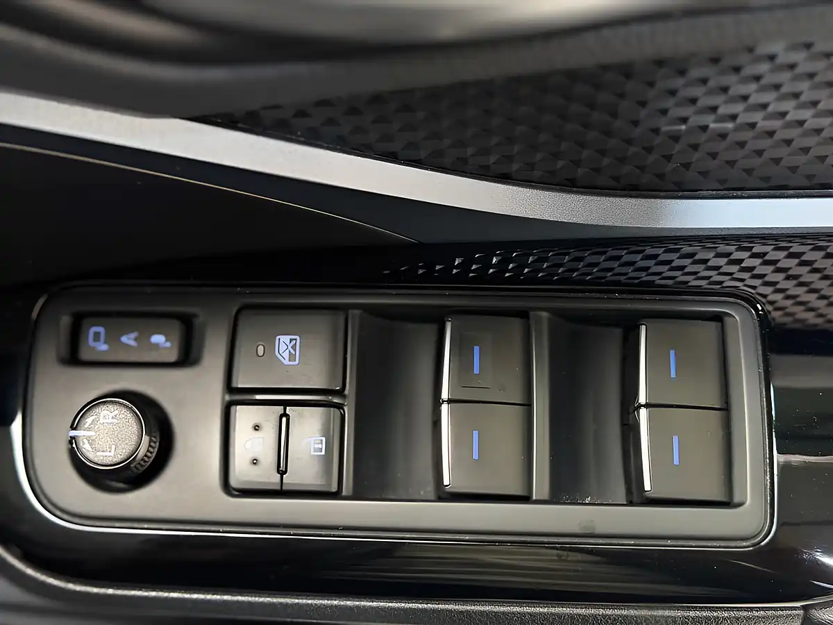Used 2020 Toyota C-Hr Design Grey - Interior and Exterior details 11