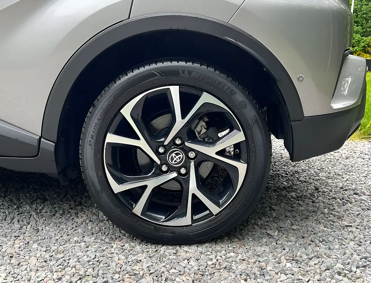 Used 2020 Toyota C-Hr Design Metal Stream - Interior and Exterior details 10