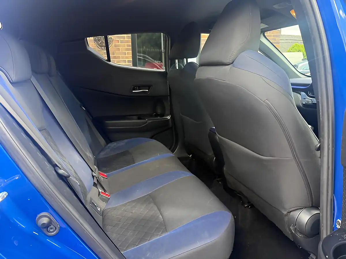 Used 2020 Toyota C-Hr Dynamic Blue - Interior and Exterior details 17