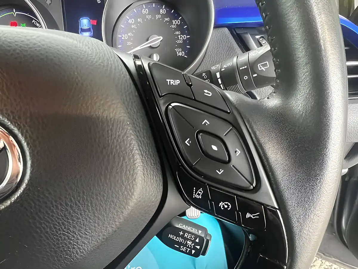 Used 2020 Toyota C-Hr Dynamic Grey - Interior and Exterior details 14