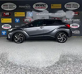 Used 2020 Toyota C-Hr Dynamic Grey - Interior and Exterior details 2