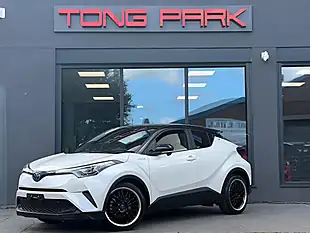 Used 2020 Toyota C-Hr Icon White - Interior and Exterior details 11