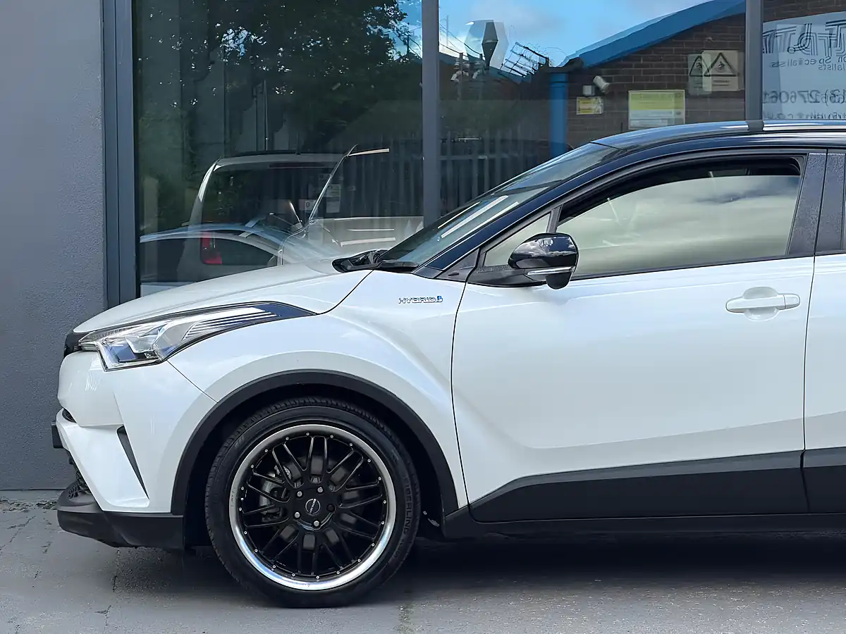 Used 2020 Toyota C-Hr Icon White - Interior and Exterior details 15