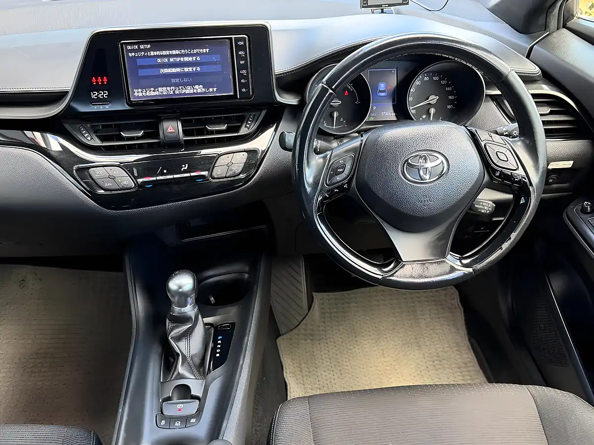 Used 2020 Toyota C-Hr Icon White - Interior and Exterior details 16