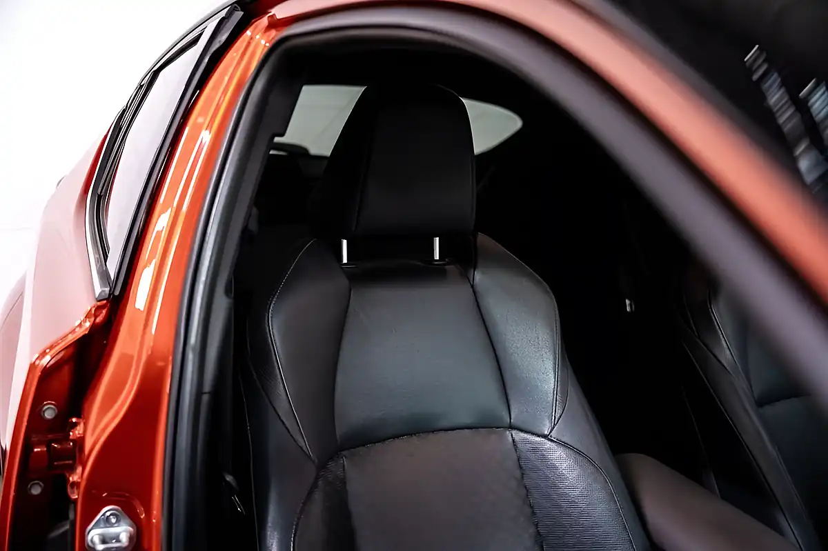 Used 2020 Toyota C-Hr Orange Edition Orange - Interior and Exterior details 4