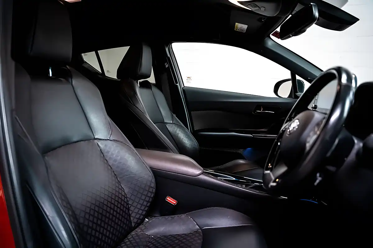 Used 2020 Toyota C-Hr Orange Edition Orange - Interior and Exterior details 5