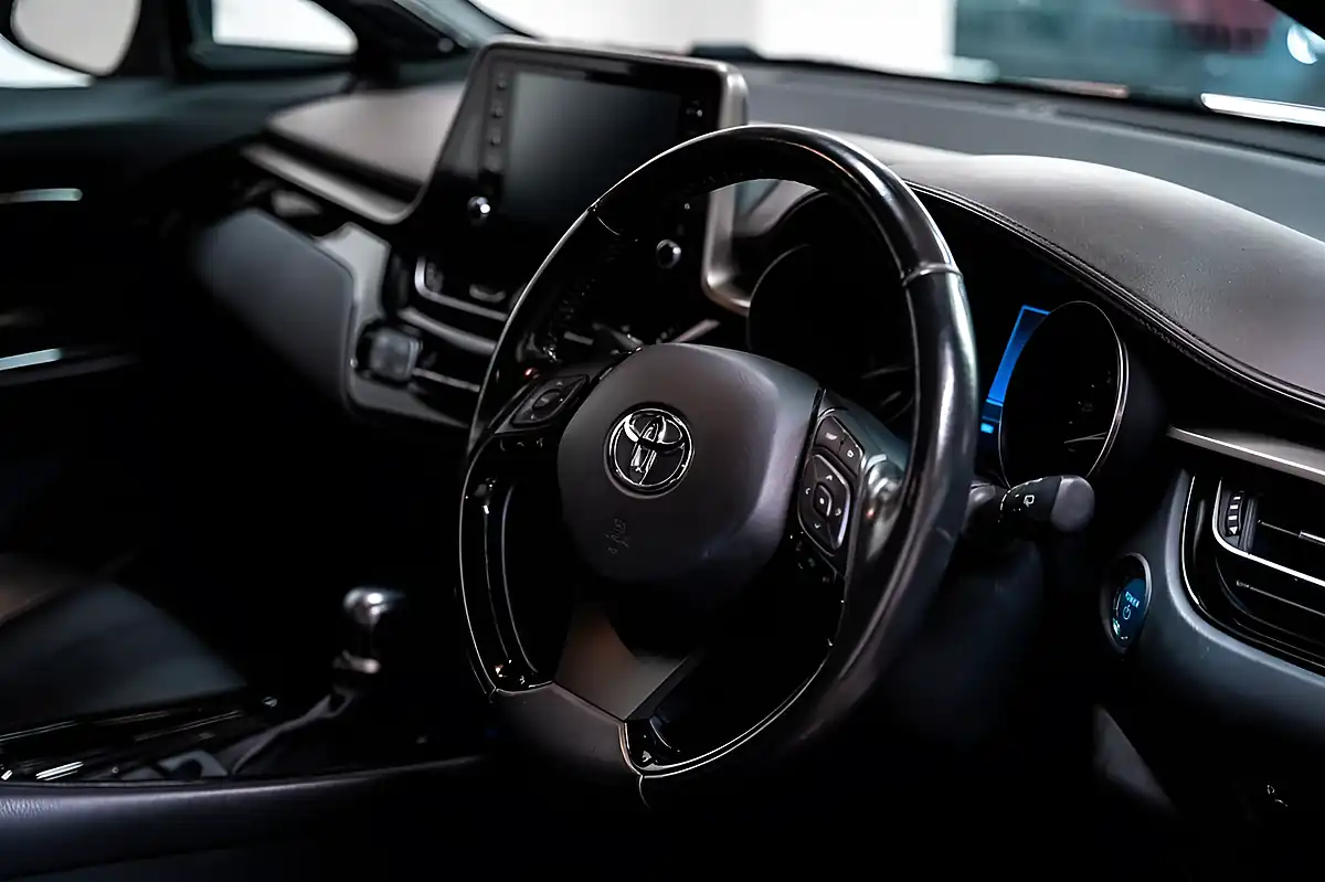 Used 2020 Toyota C-Hr Orange Edition Orange - Interior and Exterior details 7