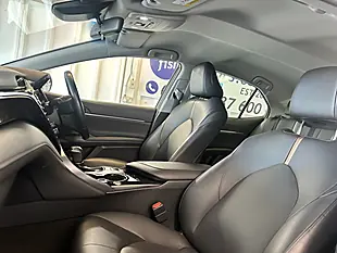 Used 2020 Toyota Camry Design Blue - Interior and Exterior details 10