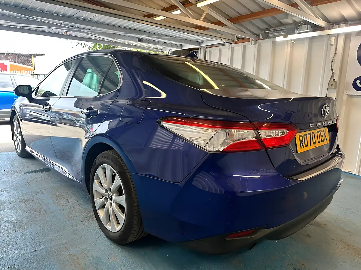 Used 2020 Toyota Camry Design Blue - Interior and Exterior details 8