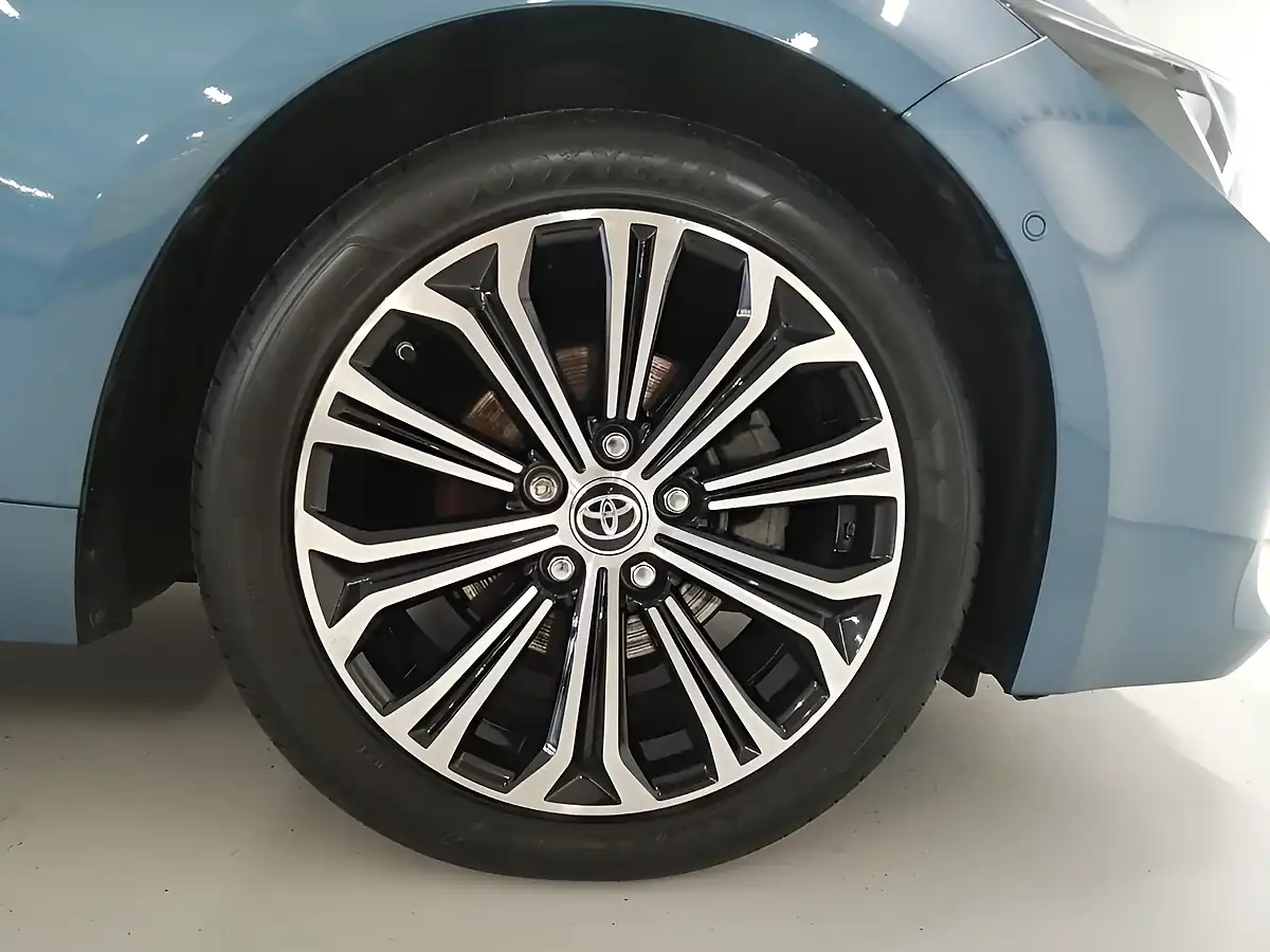 Used 2020 Toyota Corolla Design Denim Blue - Interior and Exterior details 19