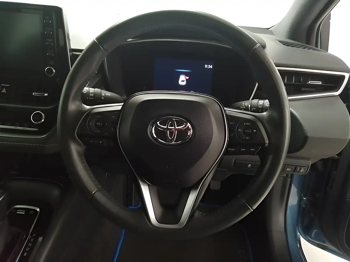 Used 2020 Toyota Corolla Design Denim Blue - Interior and Exterior details 7