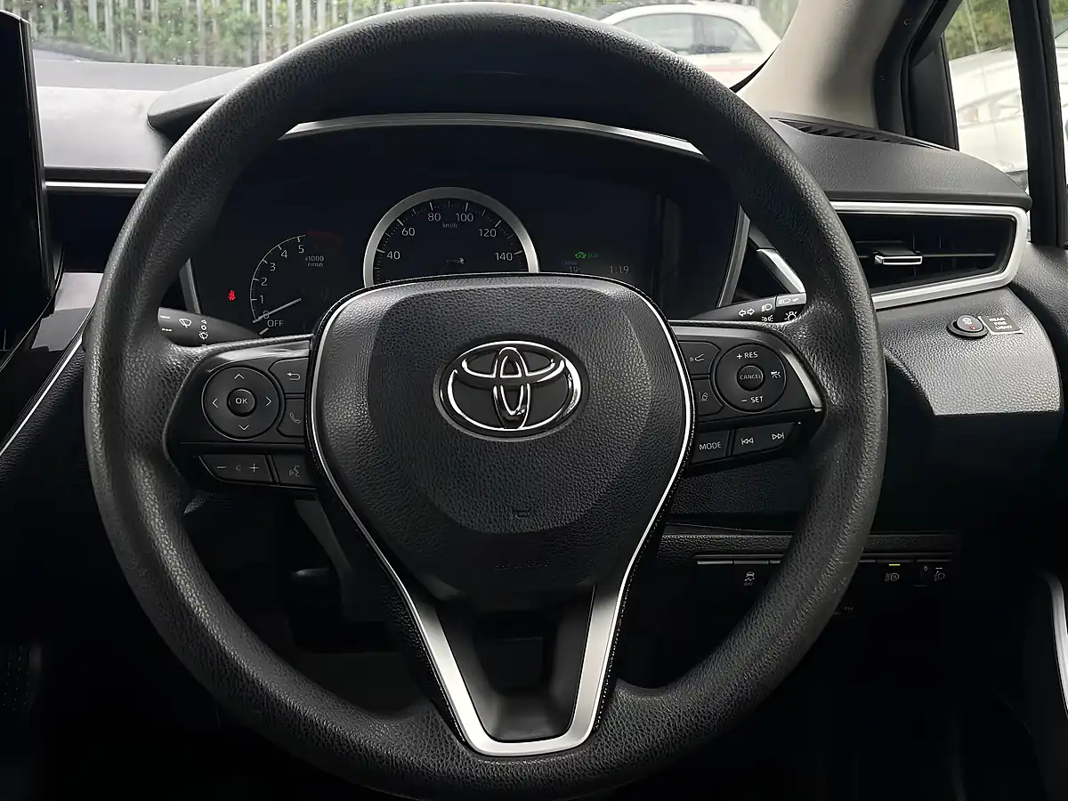 Used 2020 Toyota Corolla Design Touring Sports Silver - Interior and Exterior details 15
