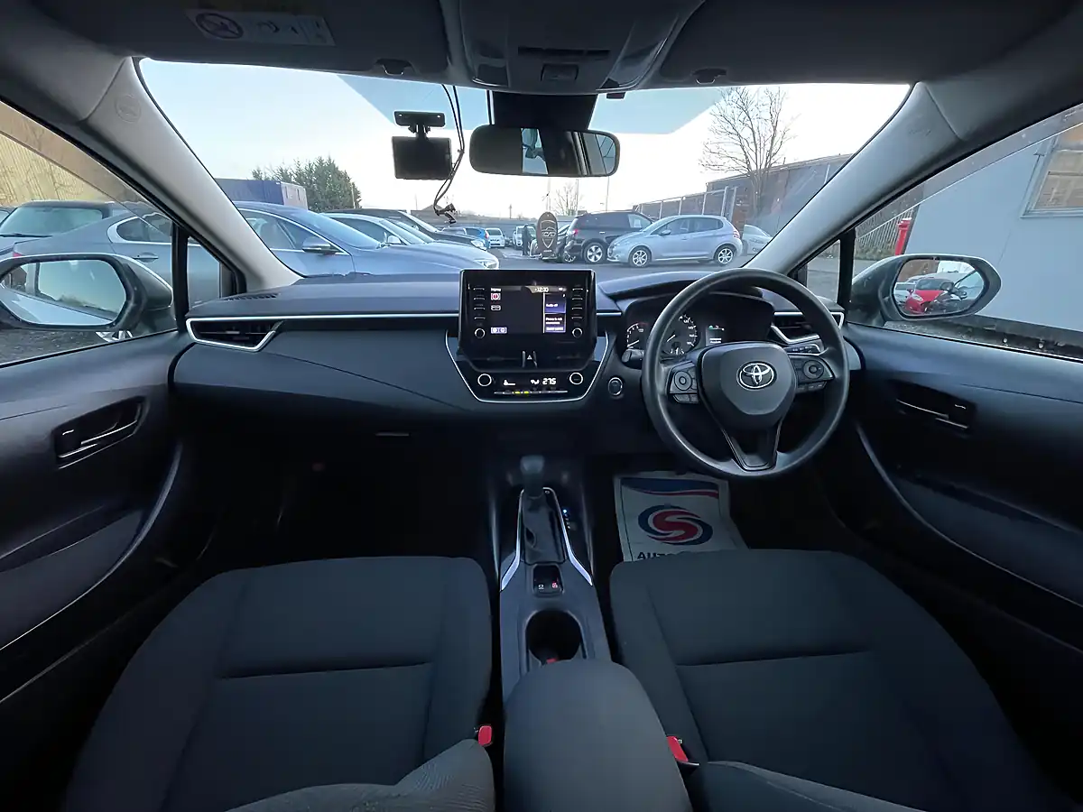 Used 2020 Toyota Corolla Design White - Interior and Exterior details 10