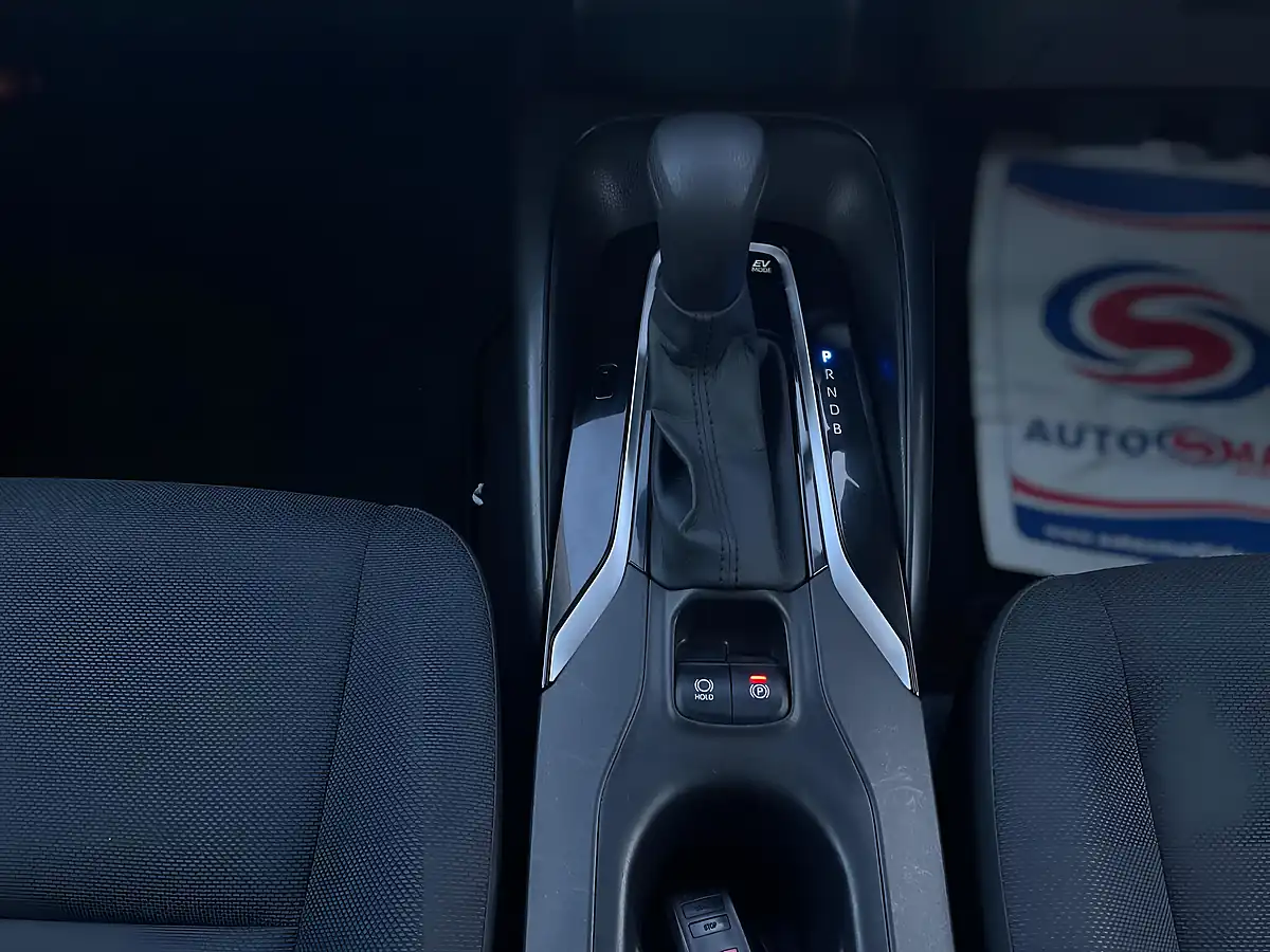 Used 2020 Toyota Corolla Design White - Interior and Exterior details 19