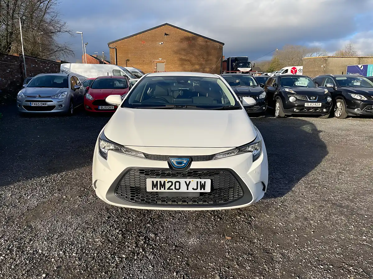 Used 2020 Toyota Corolla Design White - Interior and Exterior details 2