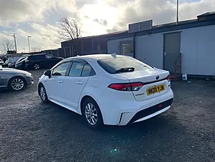 Used 2020 Toyota Corolla Design White - Interior and Exterior details 4