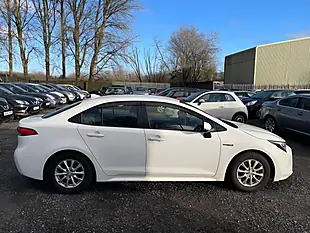 Used 2020 Toyota Corolla Design White - Interior and Exterior details 7