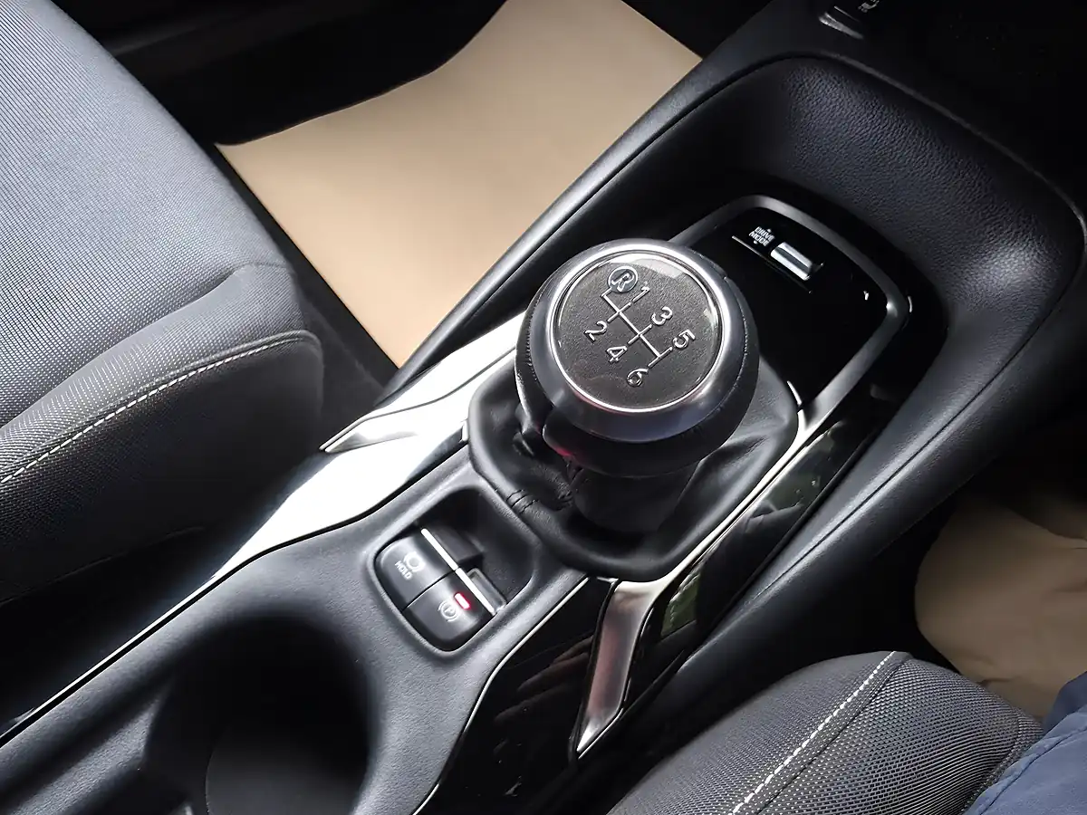 Used 2020 Toyota Corolla Icon Tech Touring Sports Silver - Interior and Exterior details 9