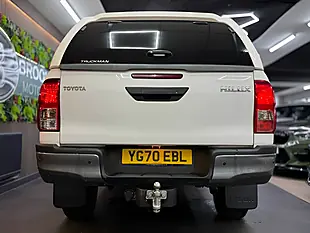 Used 2020 Toyota Hilux Active 4WD Dcb White - Interior and Exterior details 10