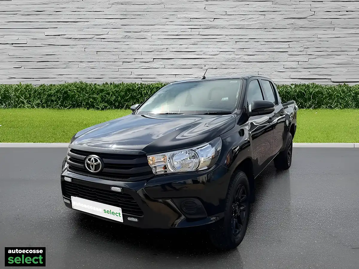 Used 2020 Toyota Hilux Active Black - Interior and Exterior details 4