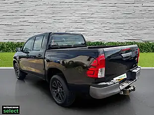 Used 2020 Toyota Hilux Active Black - Interior and Exterior details 8