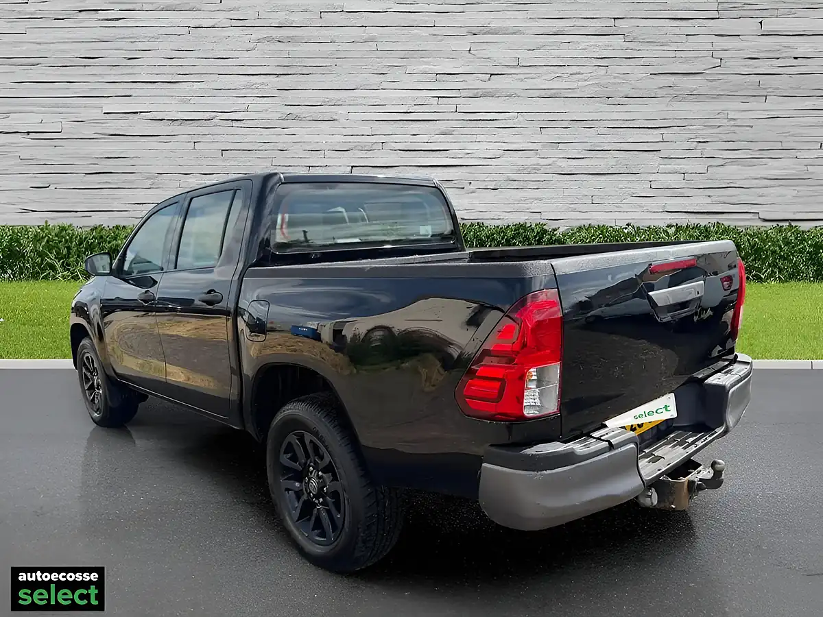 Used 2020 Toyota Hilux Active Black - Interior and Exterior details 8
