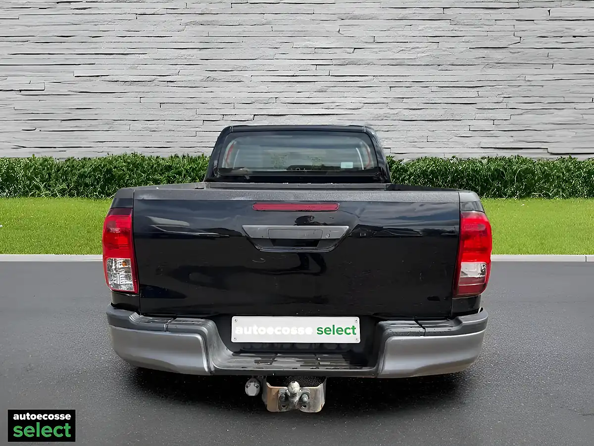 Used 2020 Toyota Hilux Active Black - Interior and Exterior details 9