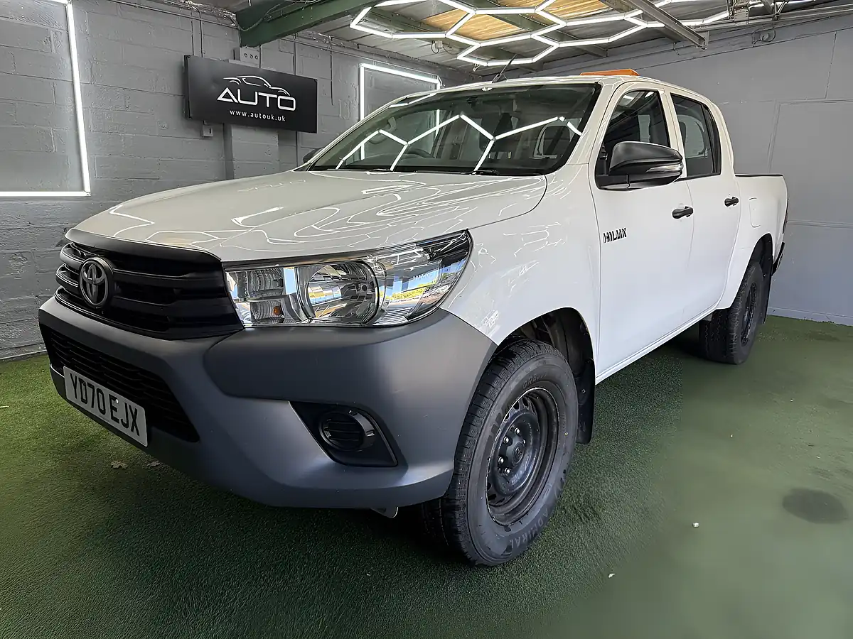 Used 2020 Toyota Hilux Active White - Front View
