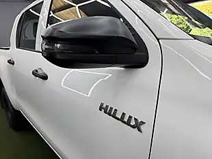 Used 2020 Toyota Hilux Active White - Interior and Exterior details 17