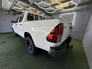Used 2020 Toyota Hilux Active White - Interior and Exterior details 6