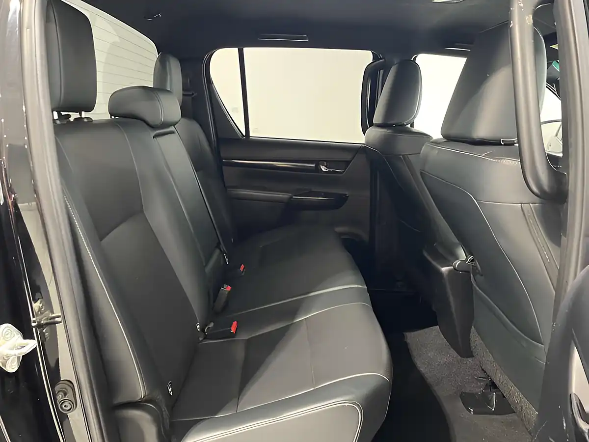 Used 2020 Toyota Hilux Hi-Luxury Invincible X Black - Interior and Exterior details 10