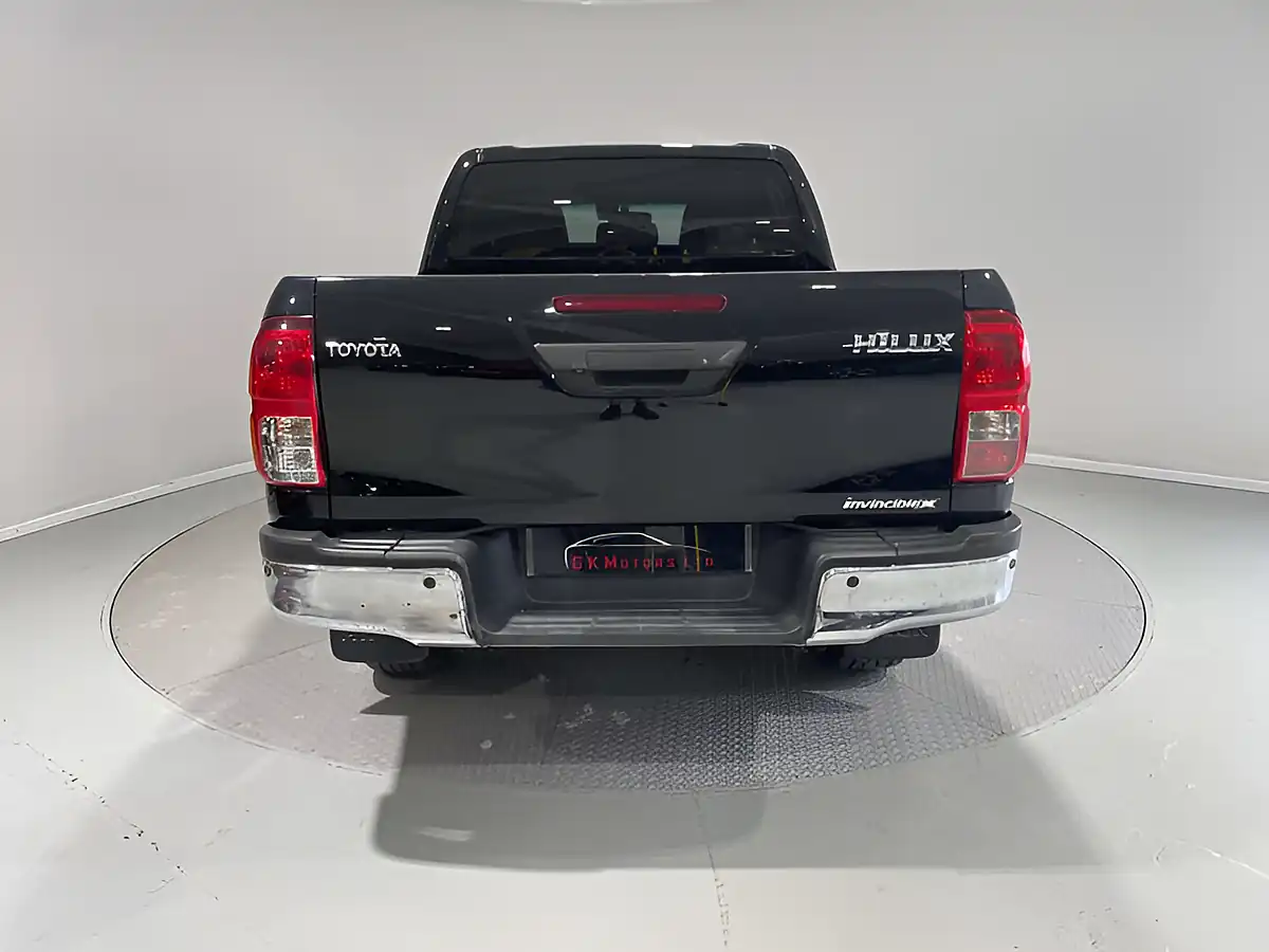 Used 2020 Toyota Hilux Hi-Luxury Invincible X Black - Interior and Exterior details 12